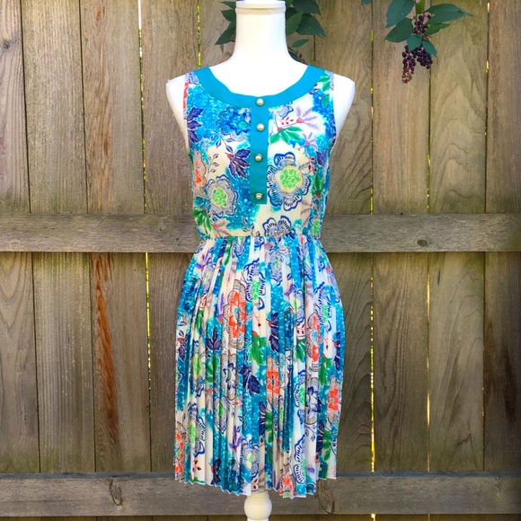 EVERLY Floral Sleeveless Pleated Dress - Picture 9 of 9